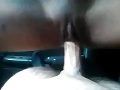 성숙한 아시아 자동차 타기