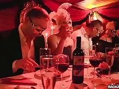 연 괴 영화 페티쉬 스윙 파티