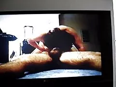 성숙한 통 통한 아시아 걸 레 아내 음부 핥 고 정액